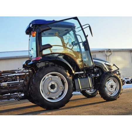 Трактор із кабіною TERRA FORCE 554C із компресором, прижинна гідравліка, широкі шини